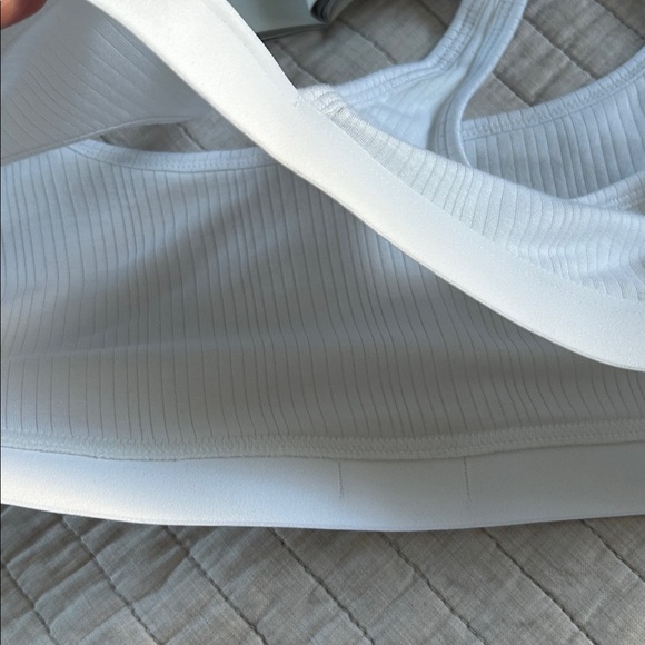 Fabletics luxe 360 white ribbed comfy lounge light support bra top Mβ - Picture 4 of 7